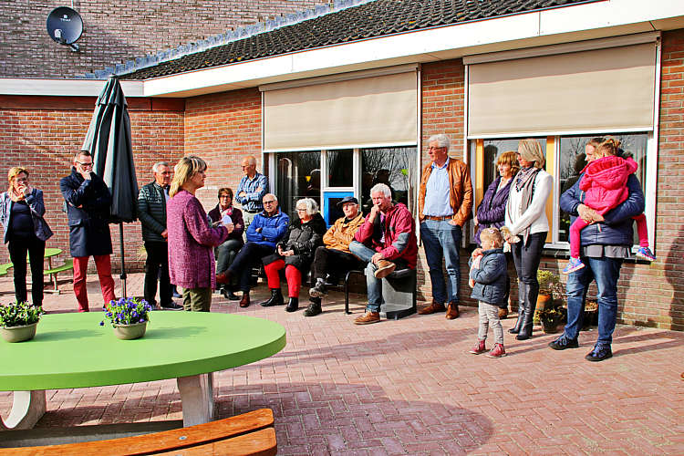 Opening en ingebruikname van het vernieuwde terras van het HUIS van ALLES in Driebruggen_14